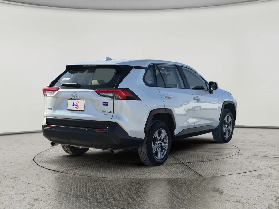 تويوتا راف فور LE 2023 