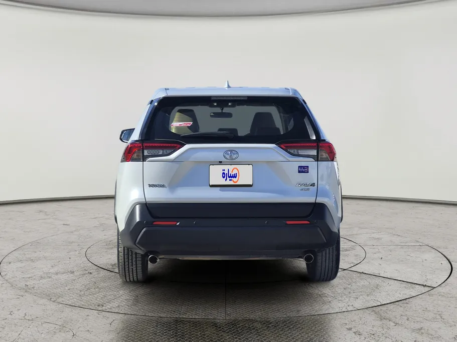 تويوتا راف فور LE 2023 