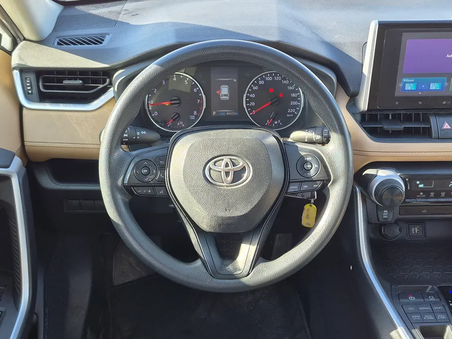 تويوتا راف فور LE 2023 