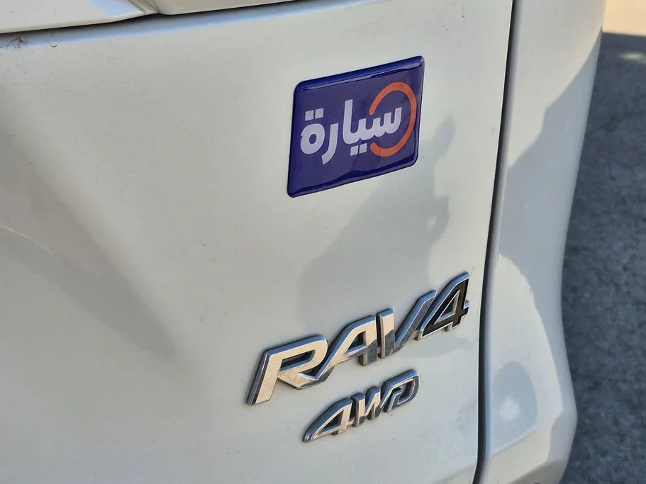 تويوتا راف فور LE 2023 