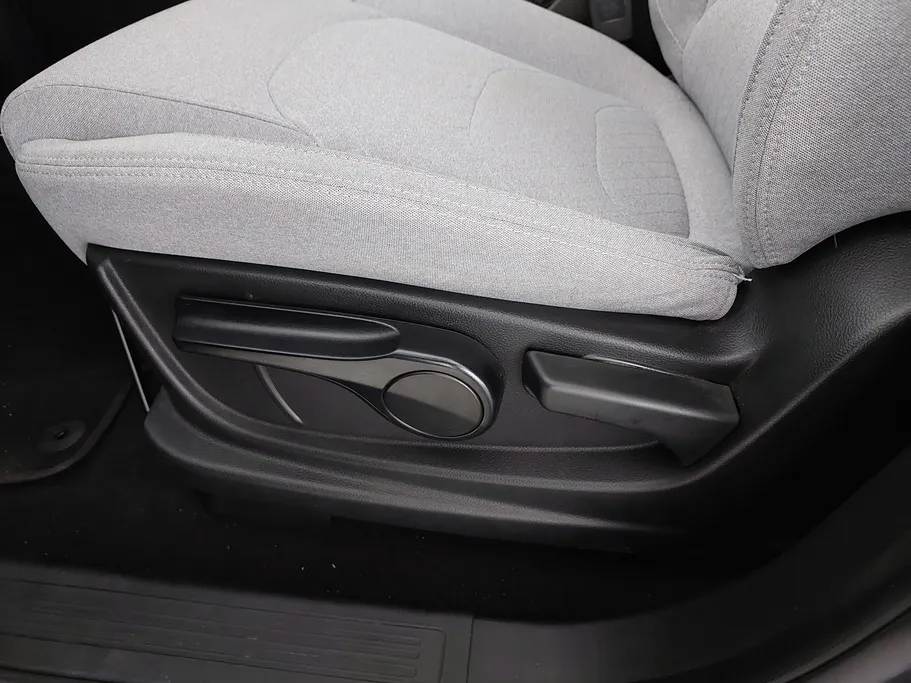 2024 Chevrolet Captiva LT 