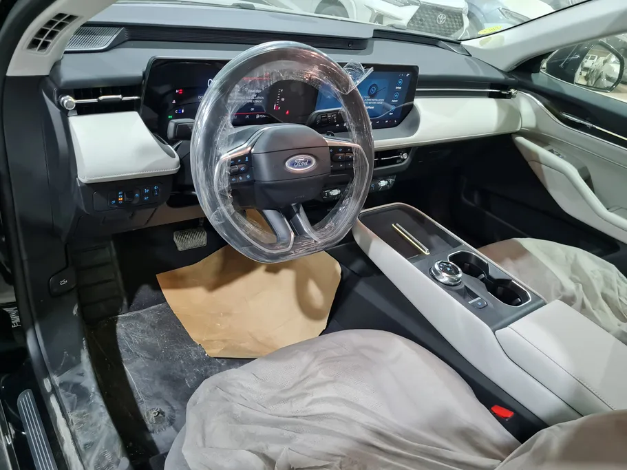 فورد تورس تيتانيوم الإصدار الجديد 2026 