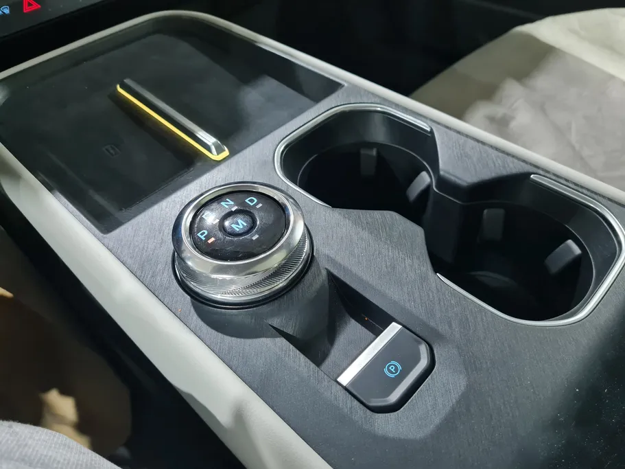 فورد تورس تيتانيوم الإصدار الجديد 2026 