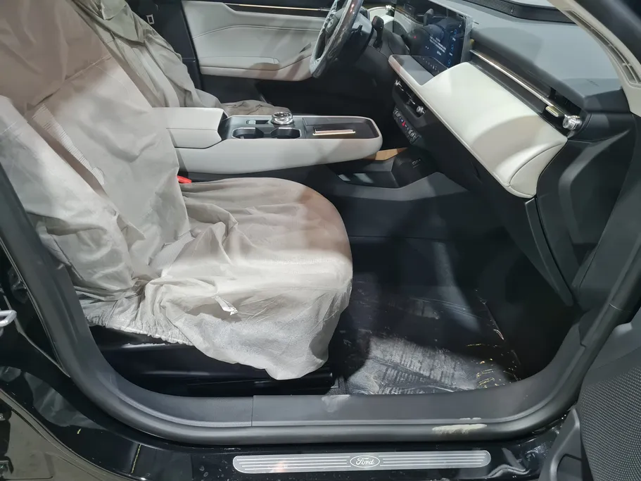 فورد تورس تيتانيوم الإصدار الجديد 2026 