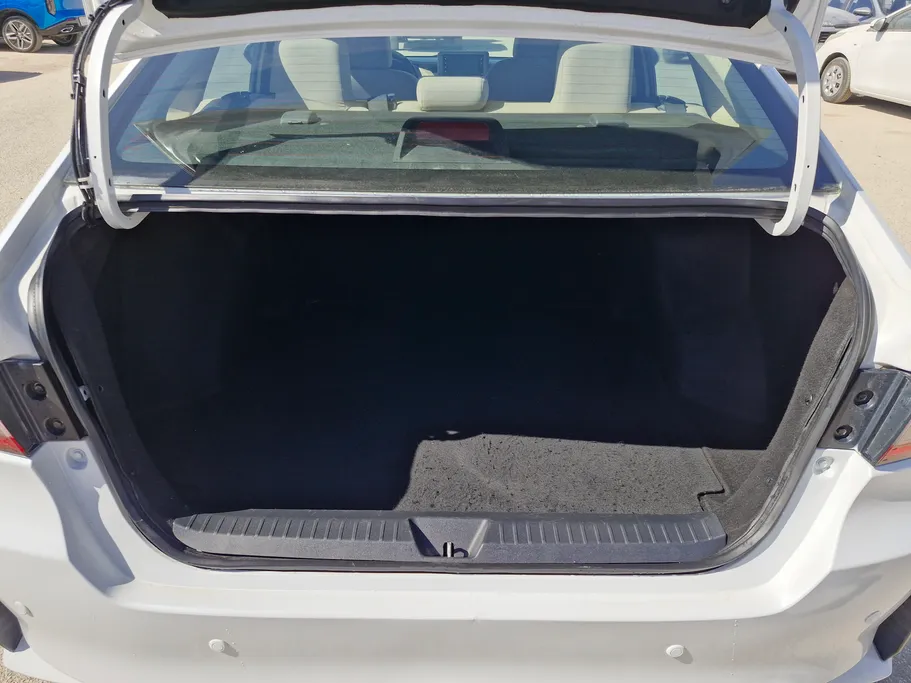 تويوتا يارس Y 2023 