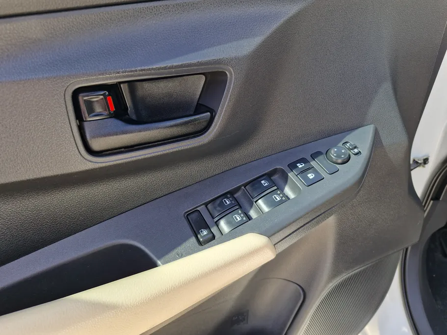 تويوتا يارس Y 2023 