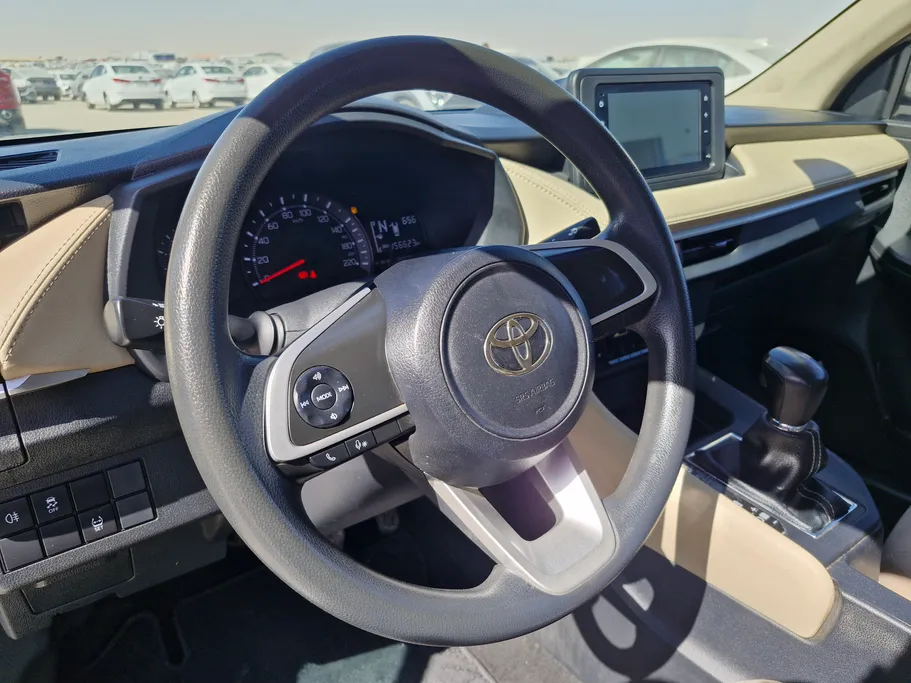 تويوتا يارس Y 2023 