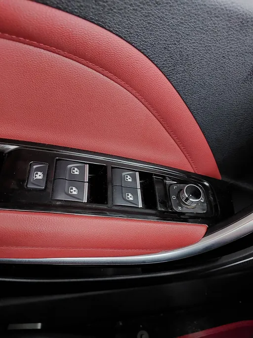 2023 FAW Bestune T77  