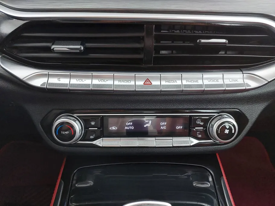 2023 FAW Bestune T77  