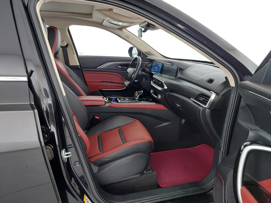 2023 FAW Bestune T77  