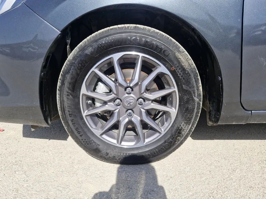 تويوتا يارس Y 2023 