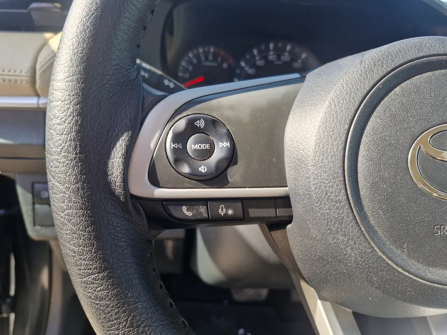 تويوتا يارس Y 2023 