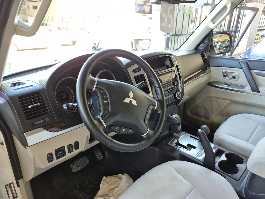 2022 Mitsubishi Pajero GLS 5Doors 