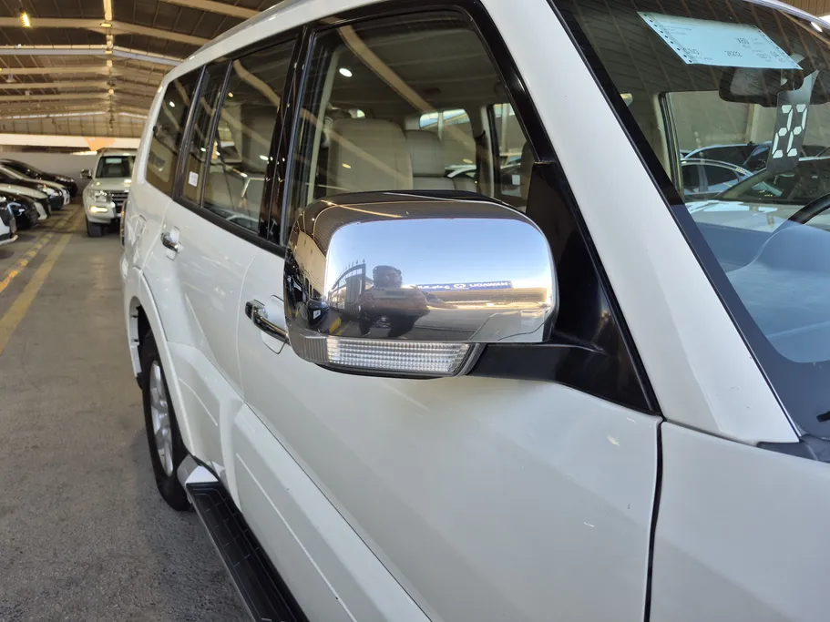 2022 Mitsubishi Pajero GLS 5Doors 