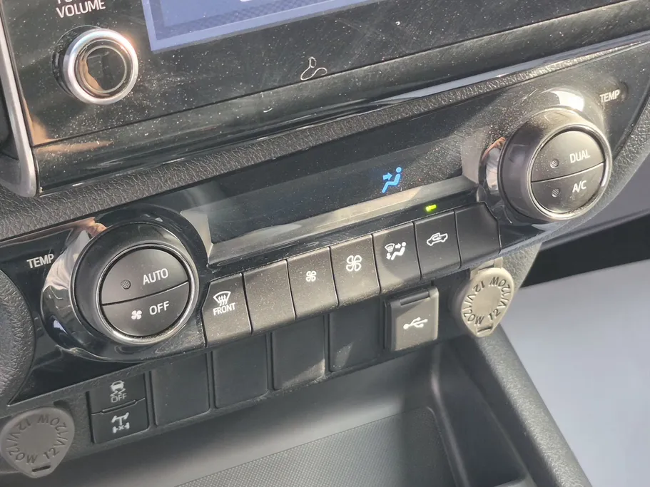 تويوتا هايلكس GR Sport 2025 