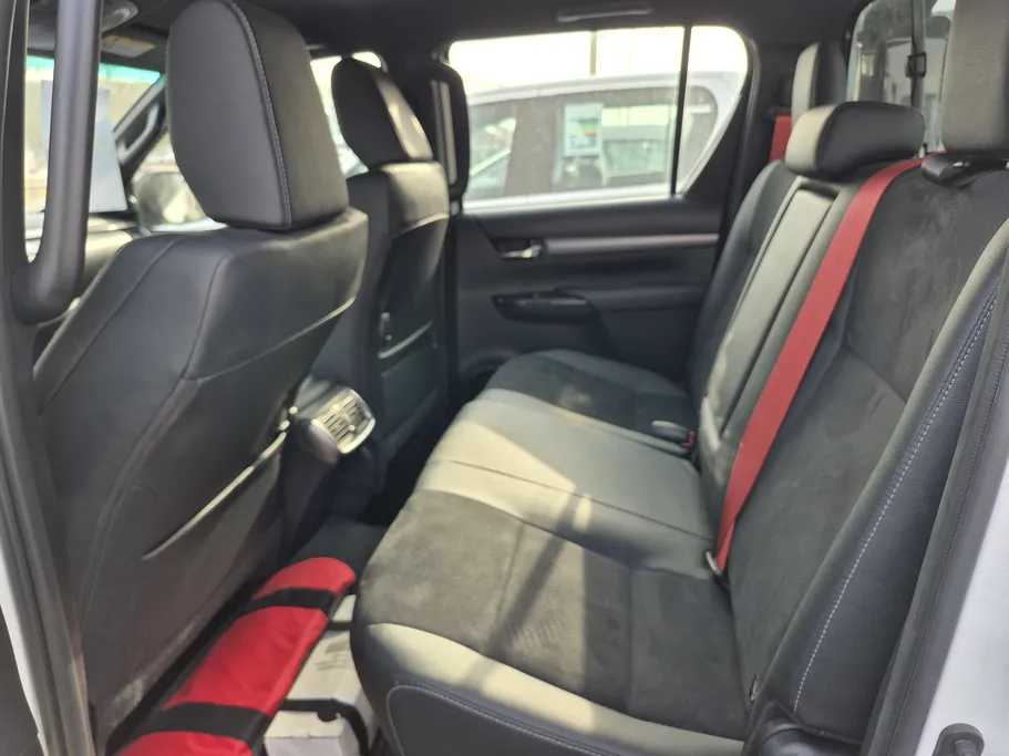 تويوتا هايلكس GR Sport 2025 