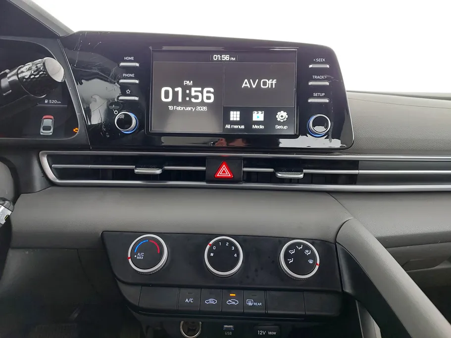 2023 هيونداي Elantra سمارت 