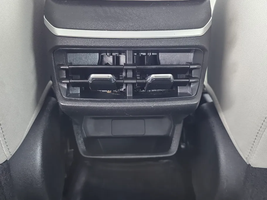 جيلي امجراند GS 2024 