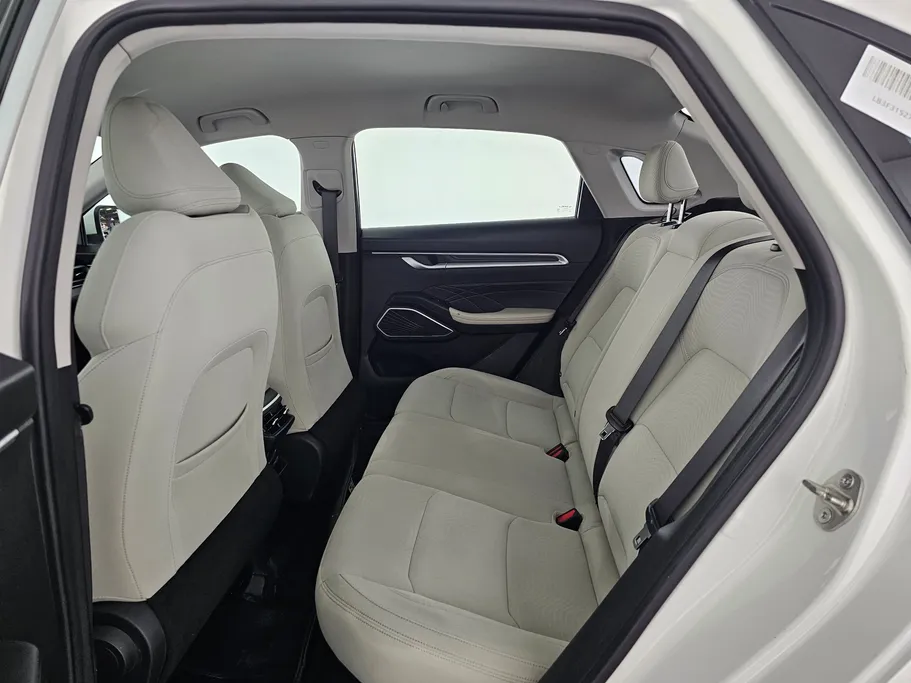 2023 Geely Emgrand GS 