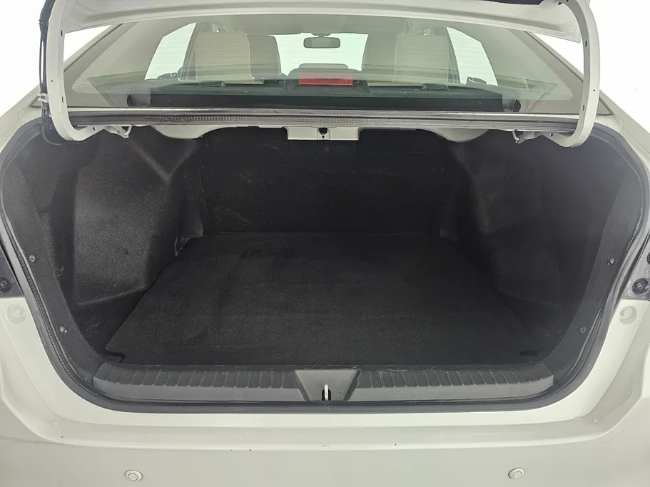 2023 Toyota Yaris  Y 