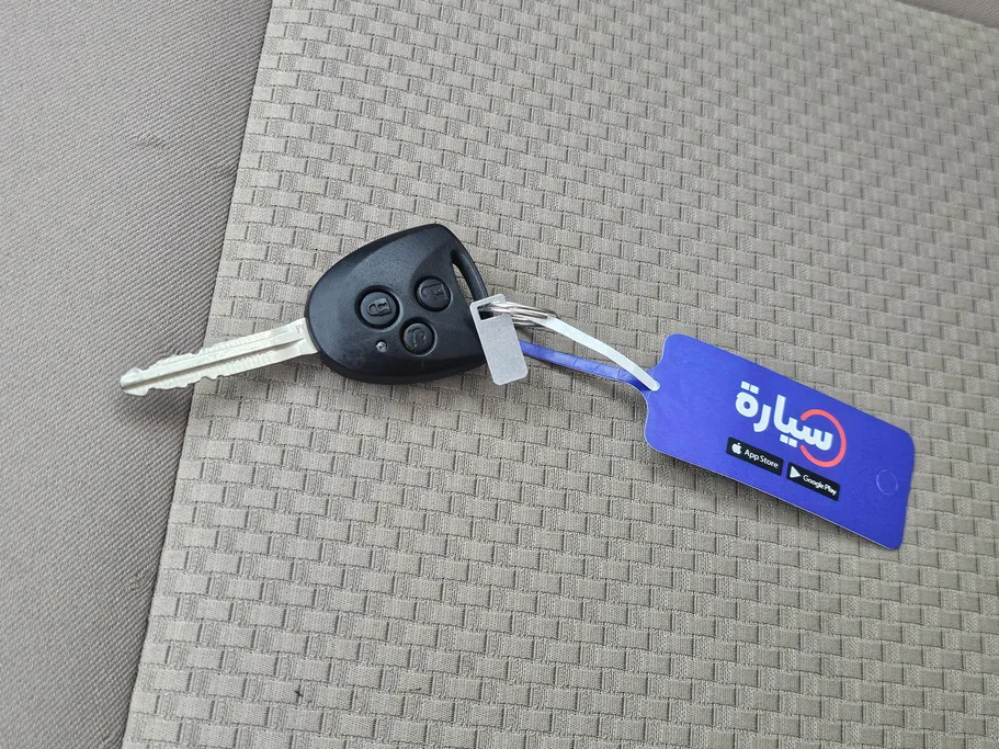 2023 Toyota Yaris  Y 