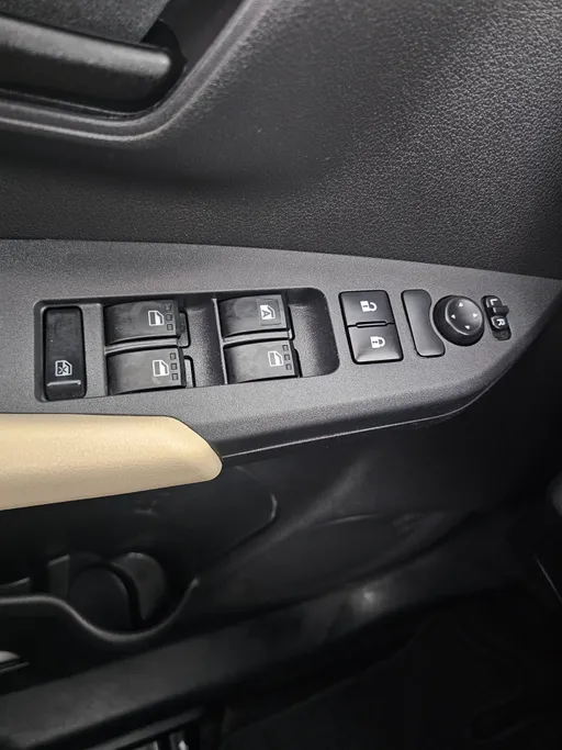 2023 Toyota Yaris  Y 