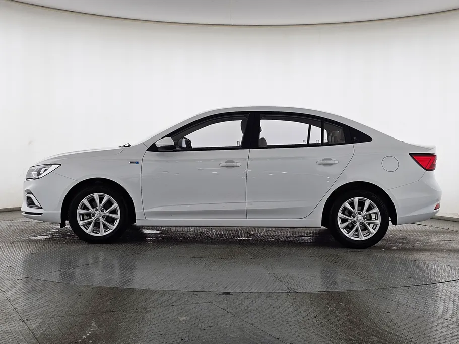 ام جي 5 STD 2024 