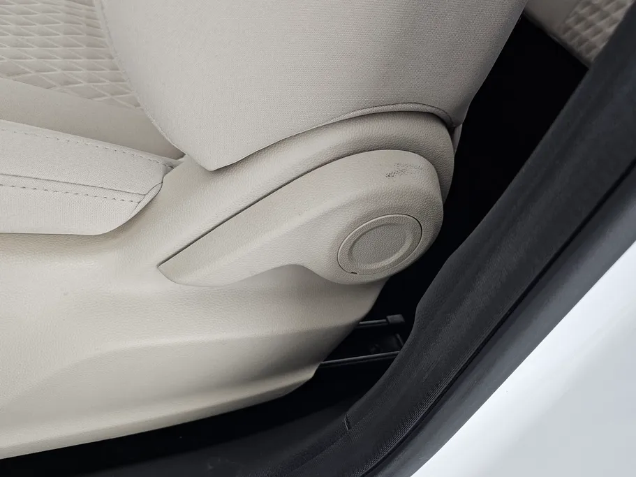 ام جي 5 STD 2024 