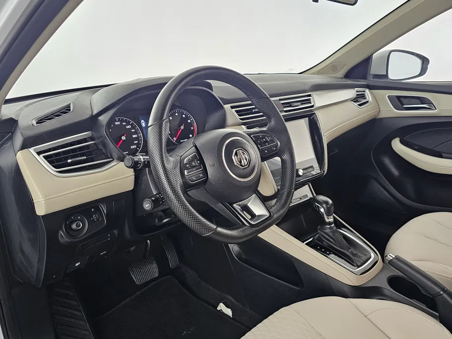 ام جي 5 STD 2024 