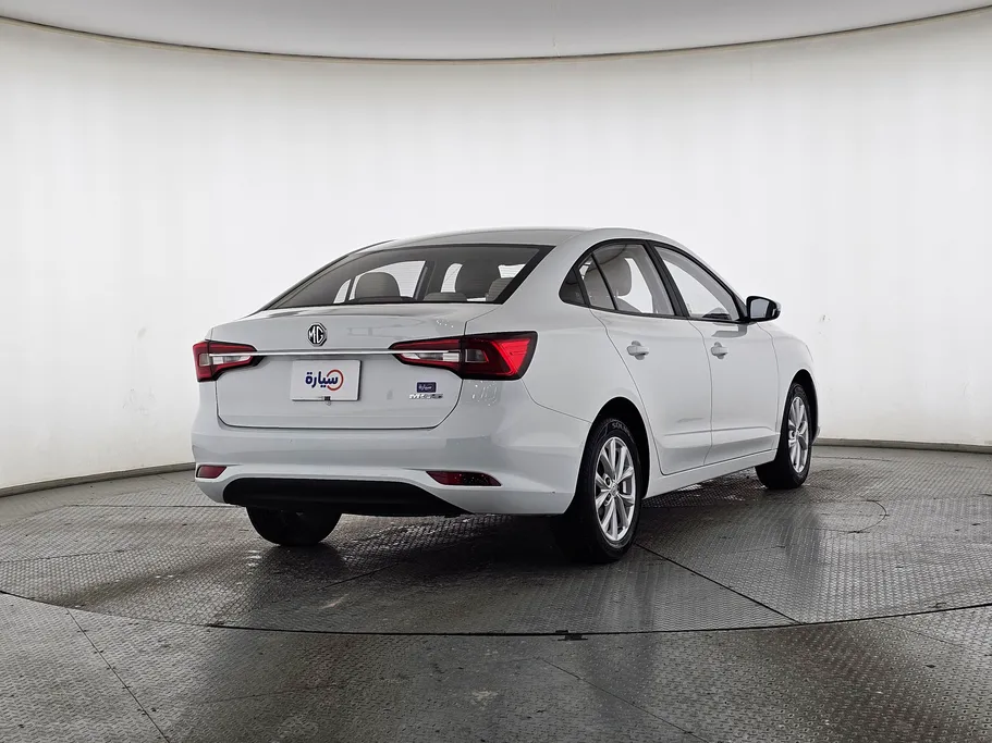 ام جي 5 STD 2024 