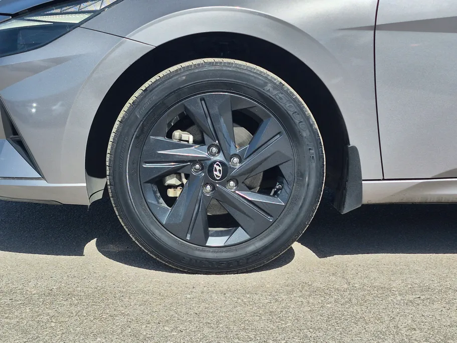 2023 هيونداي Elantra سمارت 