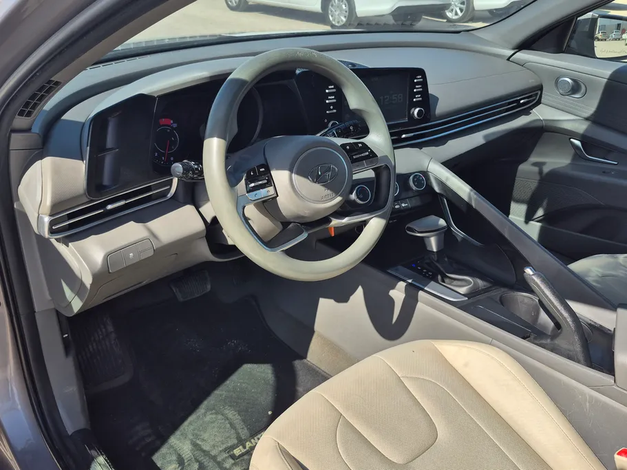 2023 هيونداي Elantra سمارت 