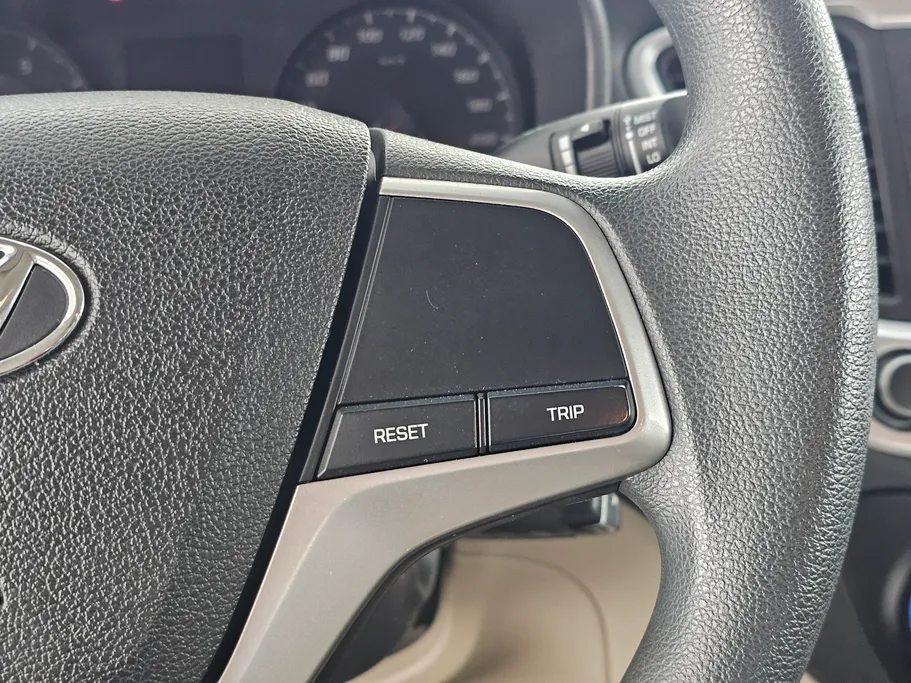 هيونداي اكسنت سمارت 2023 