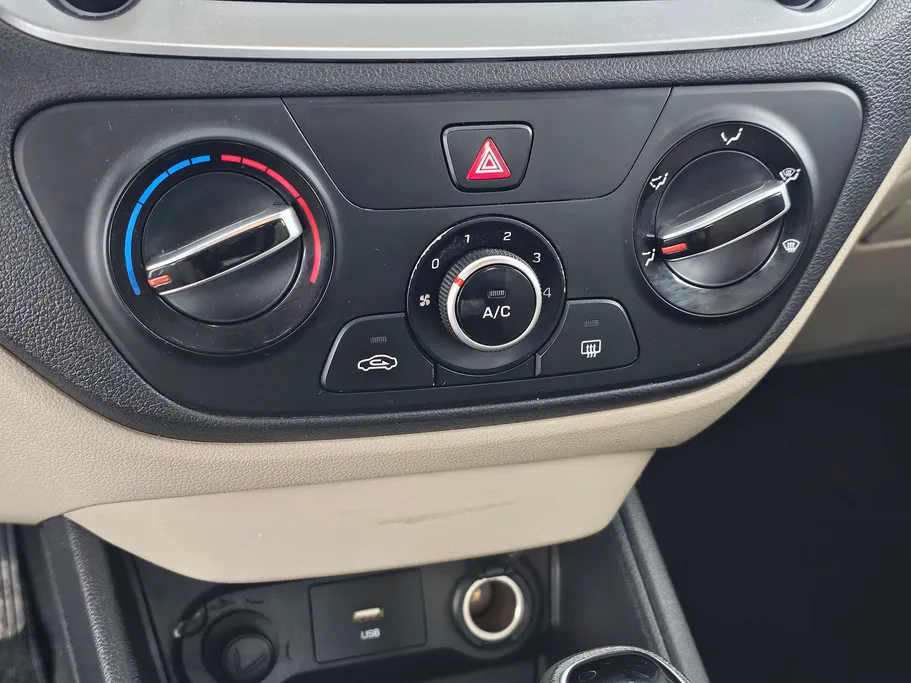 هيونداي اكسنت سمارت 2023 