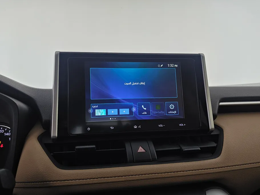 2023 تويوتا RAV4 LE 