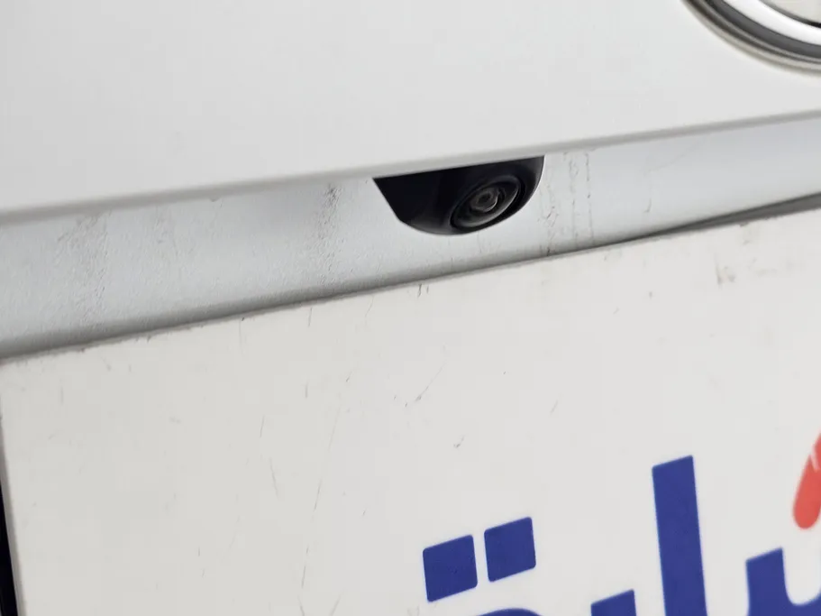 2023 تويوتا RAV4 LE 