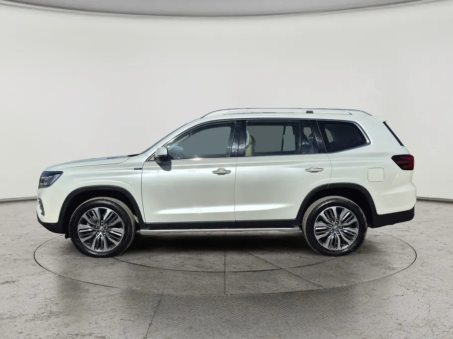 ام جي RX8 LUX 2024 