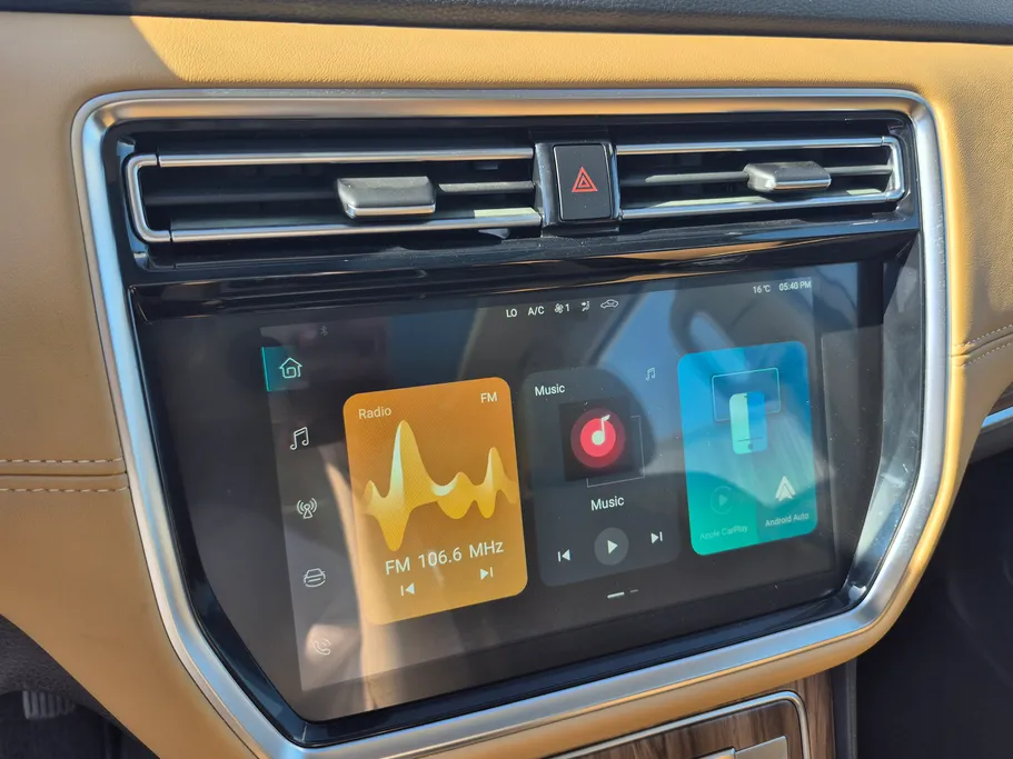 ام جي RX8 LUX 2024 