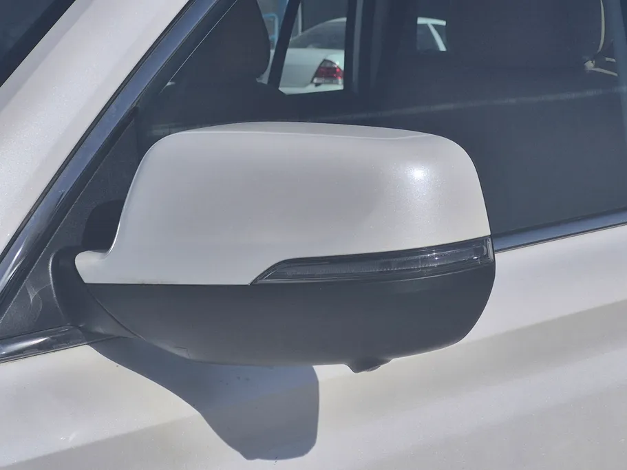 ام جي RX8 LUX 2024 