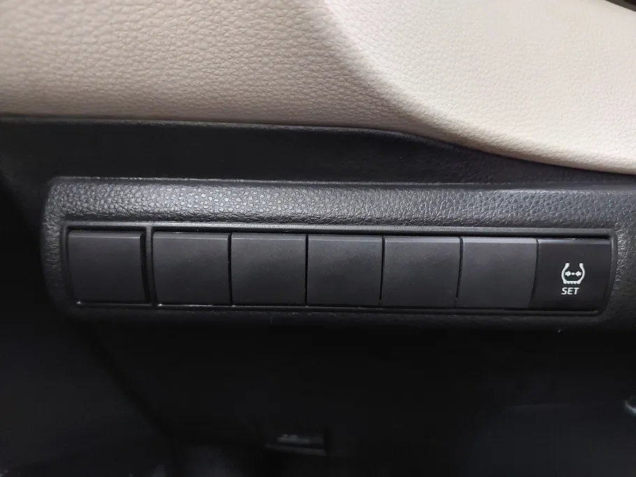 تويوتا كورولا XLI 2022 