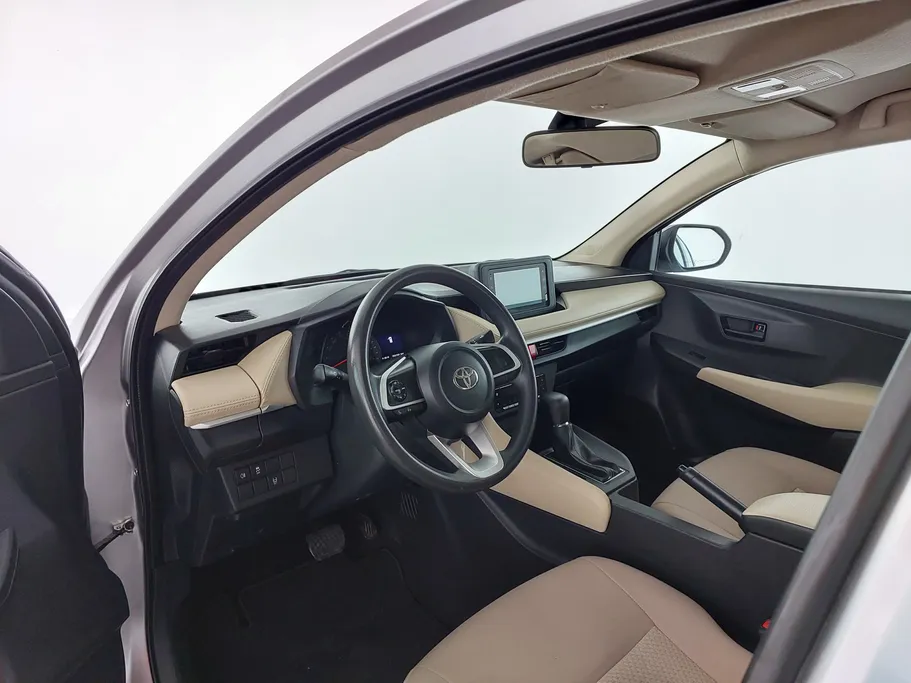 تويوتا يارس Y 2024 