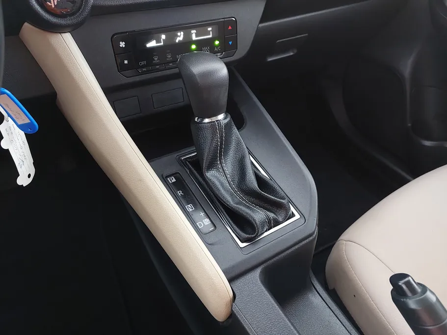 تويوتا يارس Y 2024 