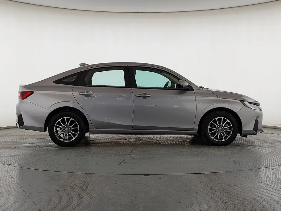 تويوتا يارس Y 2024 