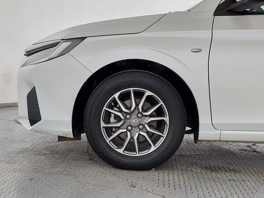 تويوتا يارس Y 2024 