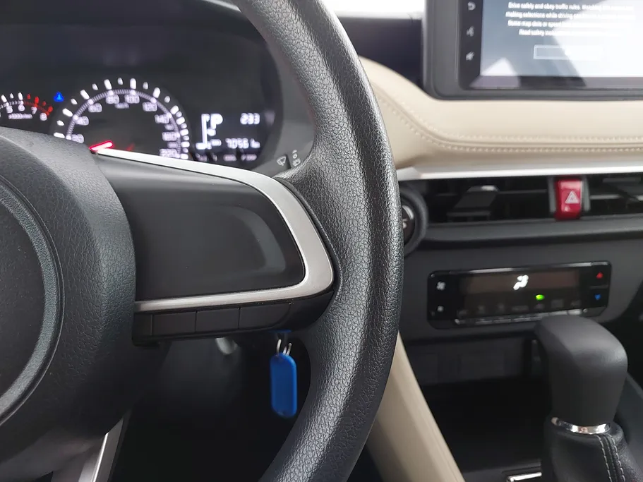 تويوتا يارس Y 2024 