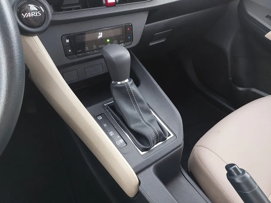 تويوتا يارس Y 2024 