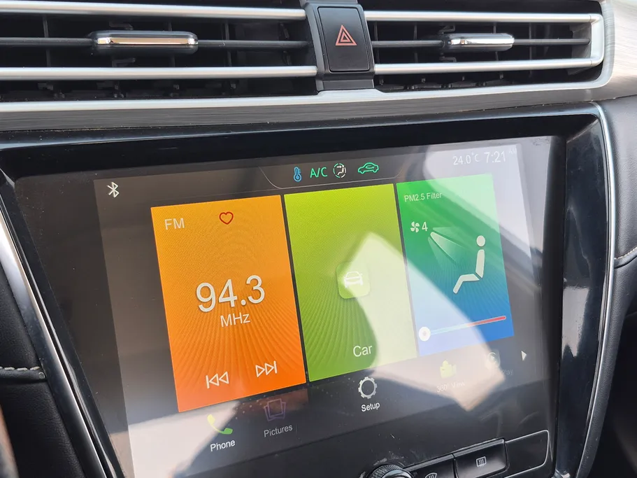 ام جي 5 LUX 2023 