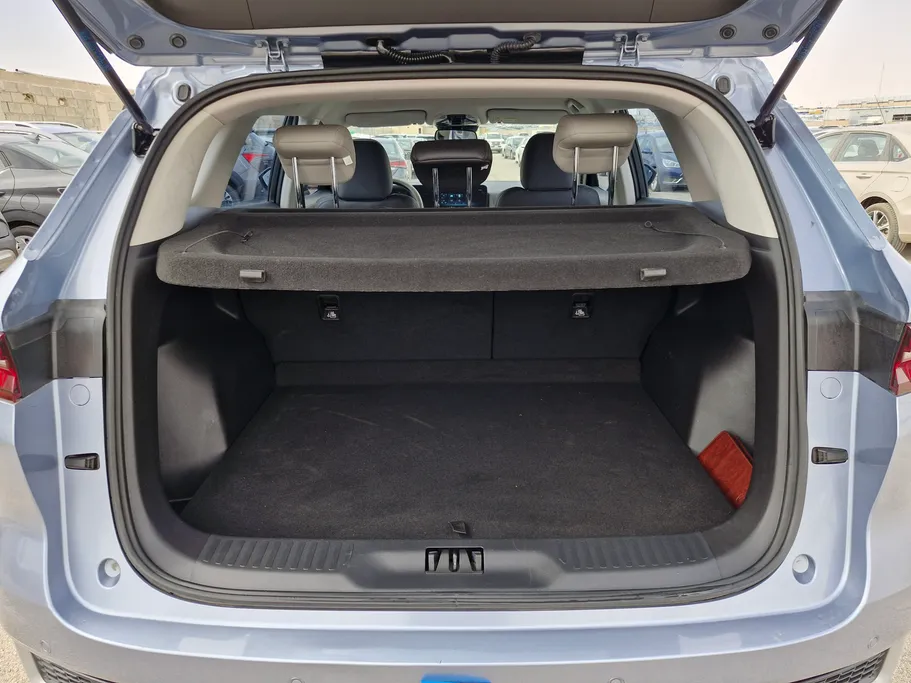 فورد تريتوري امبيانتي 2025 