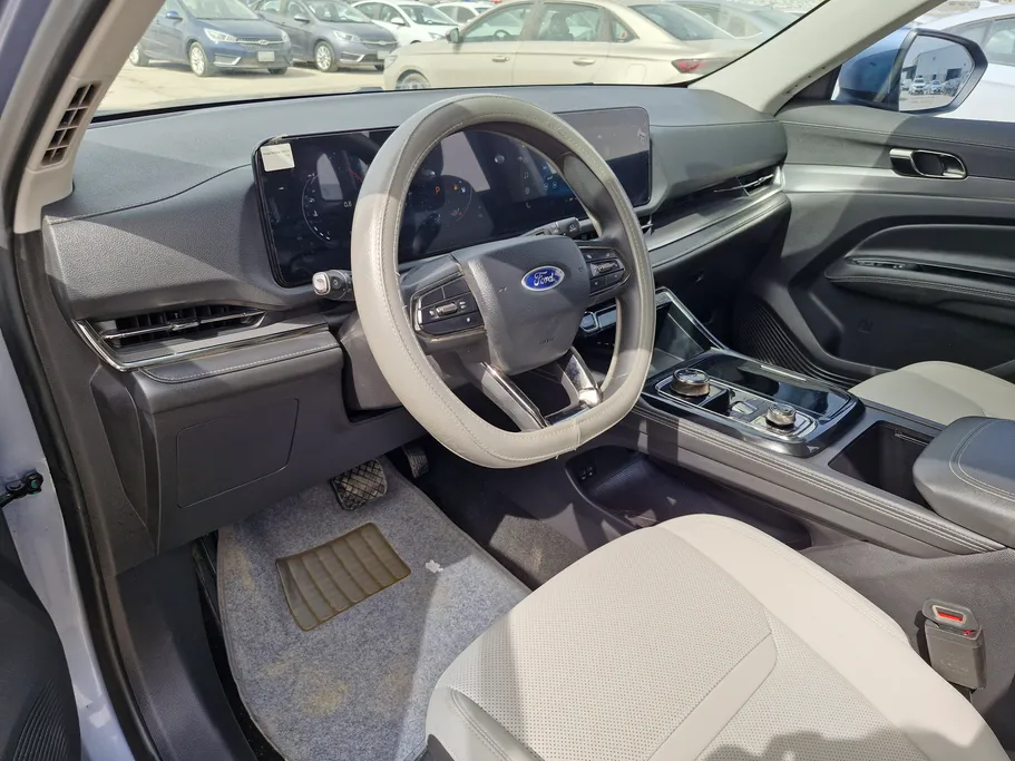 فورد تريتوري امبيانتي 2025 