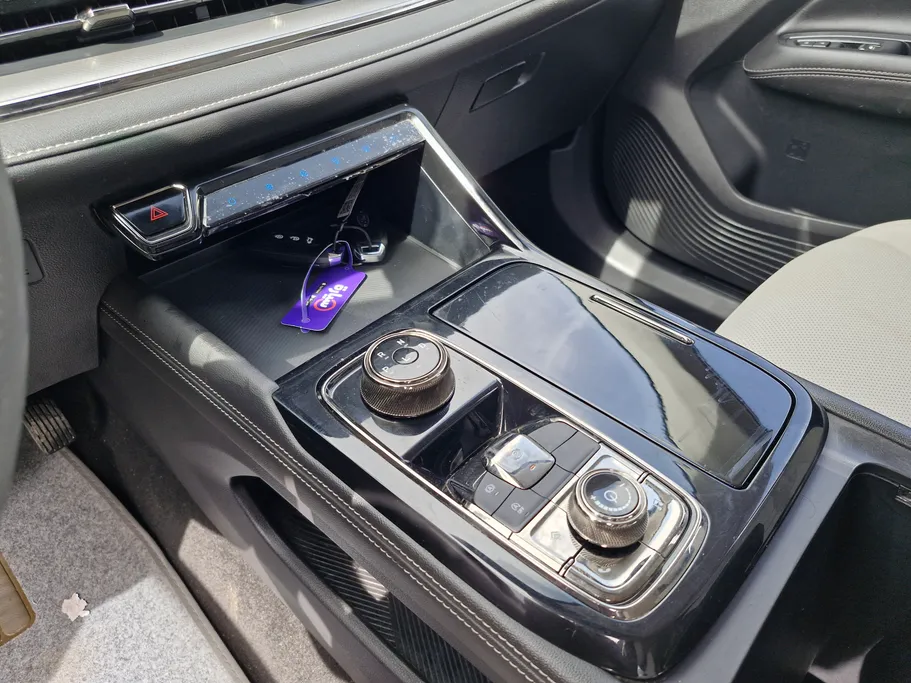 فورد تريتوري امبيانتي 2025 